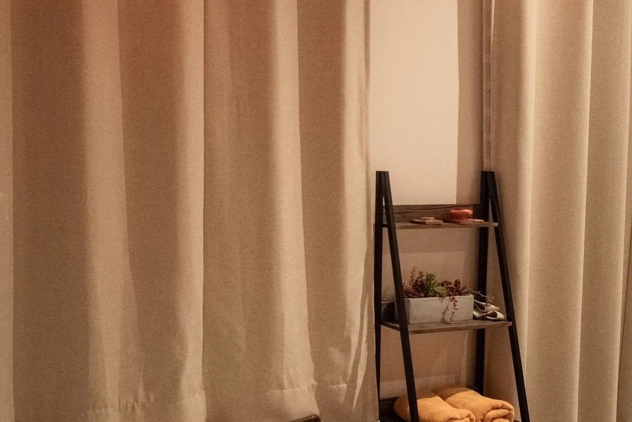 Spa treatment room for waxing and tanning